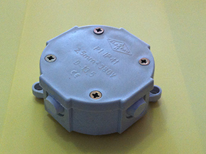 Коробка герметичная наружная степень  влага защиты (ip 41) диаметр 7,5х3